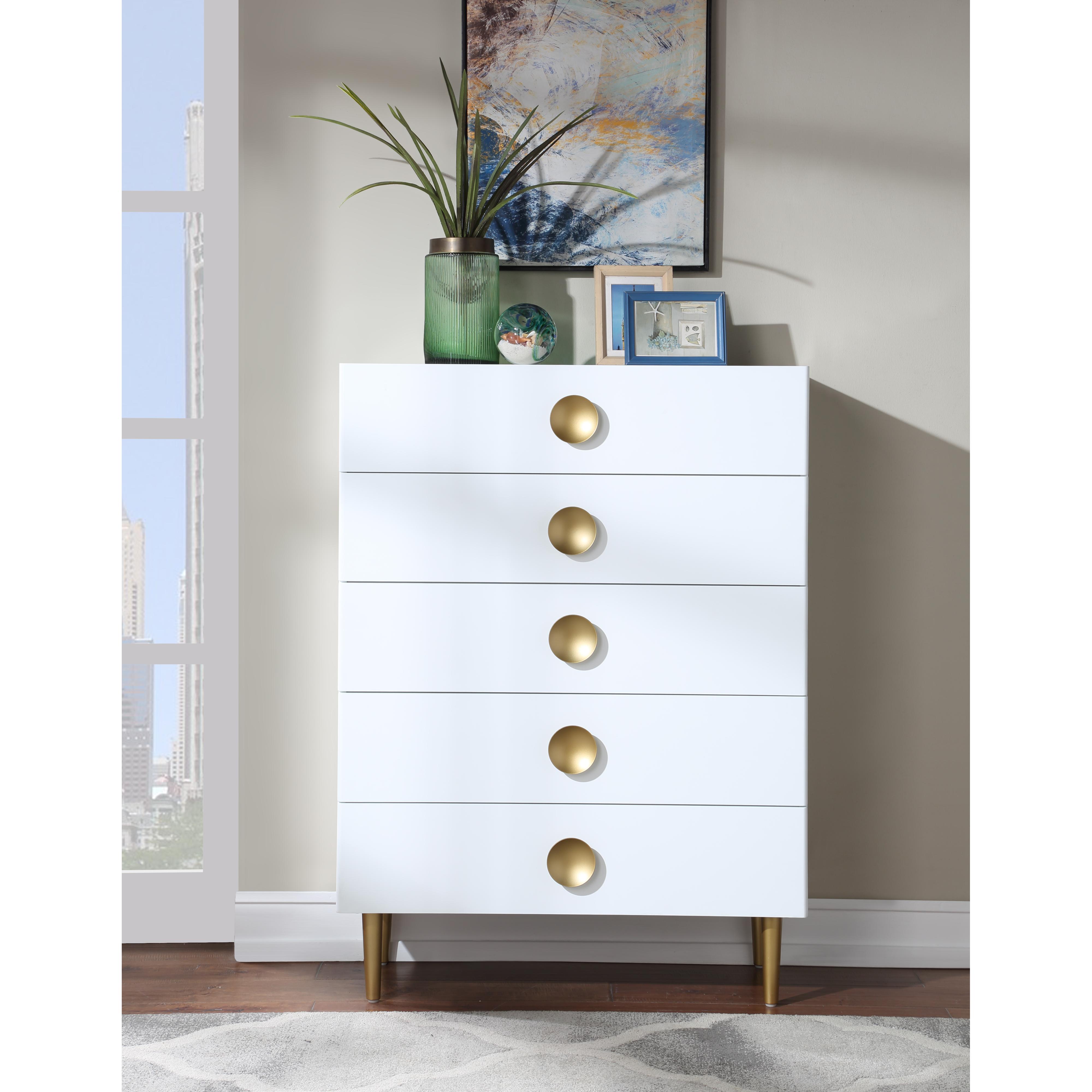 Meridian Zayne White Chest