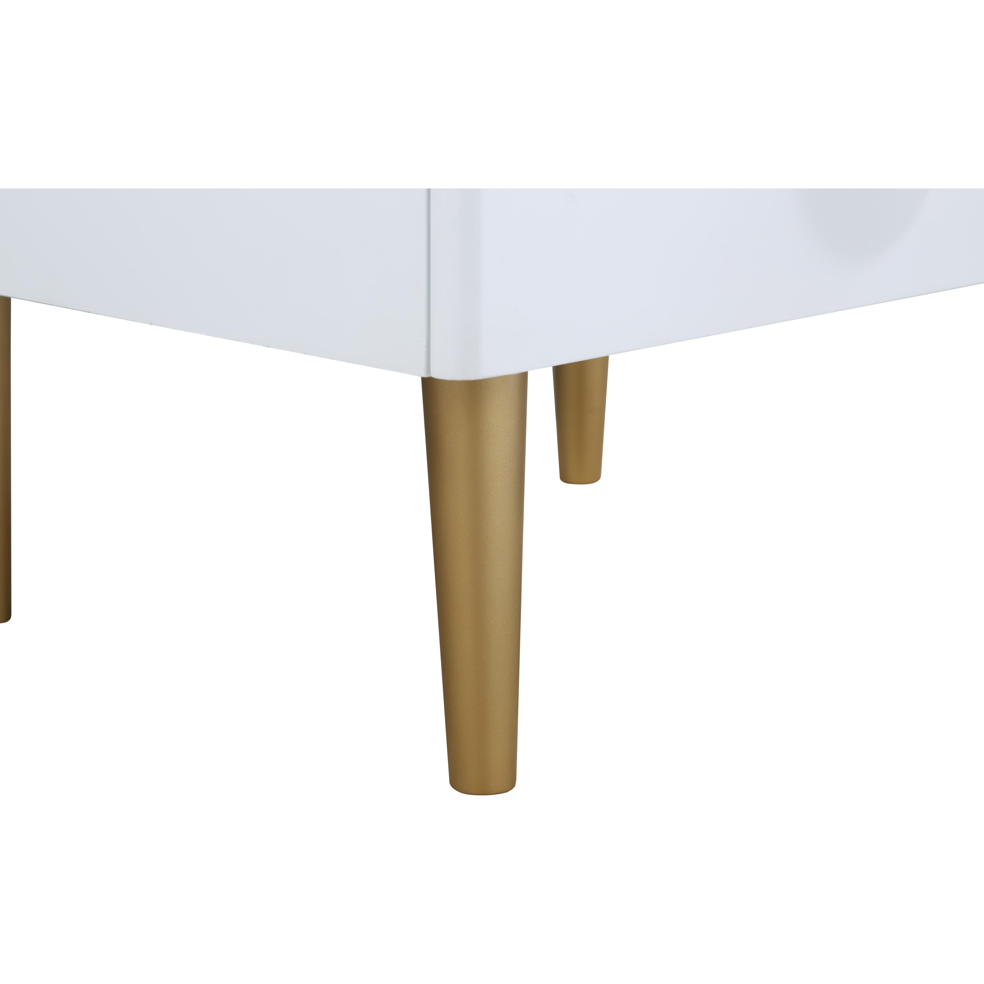 Meridian Zayne White Night Stand