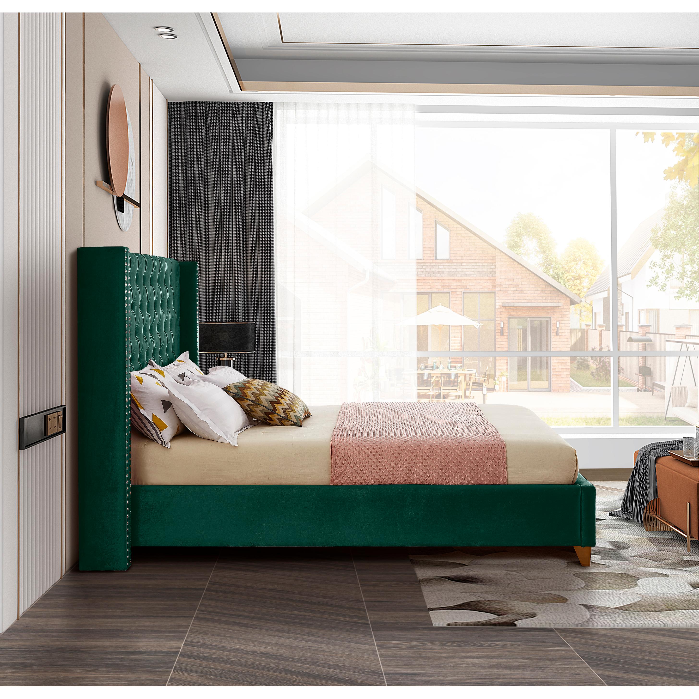 Meridian Barolo Green Velvet Full Bed