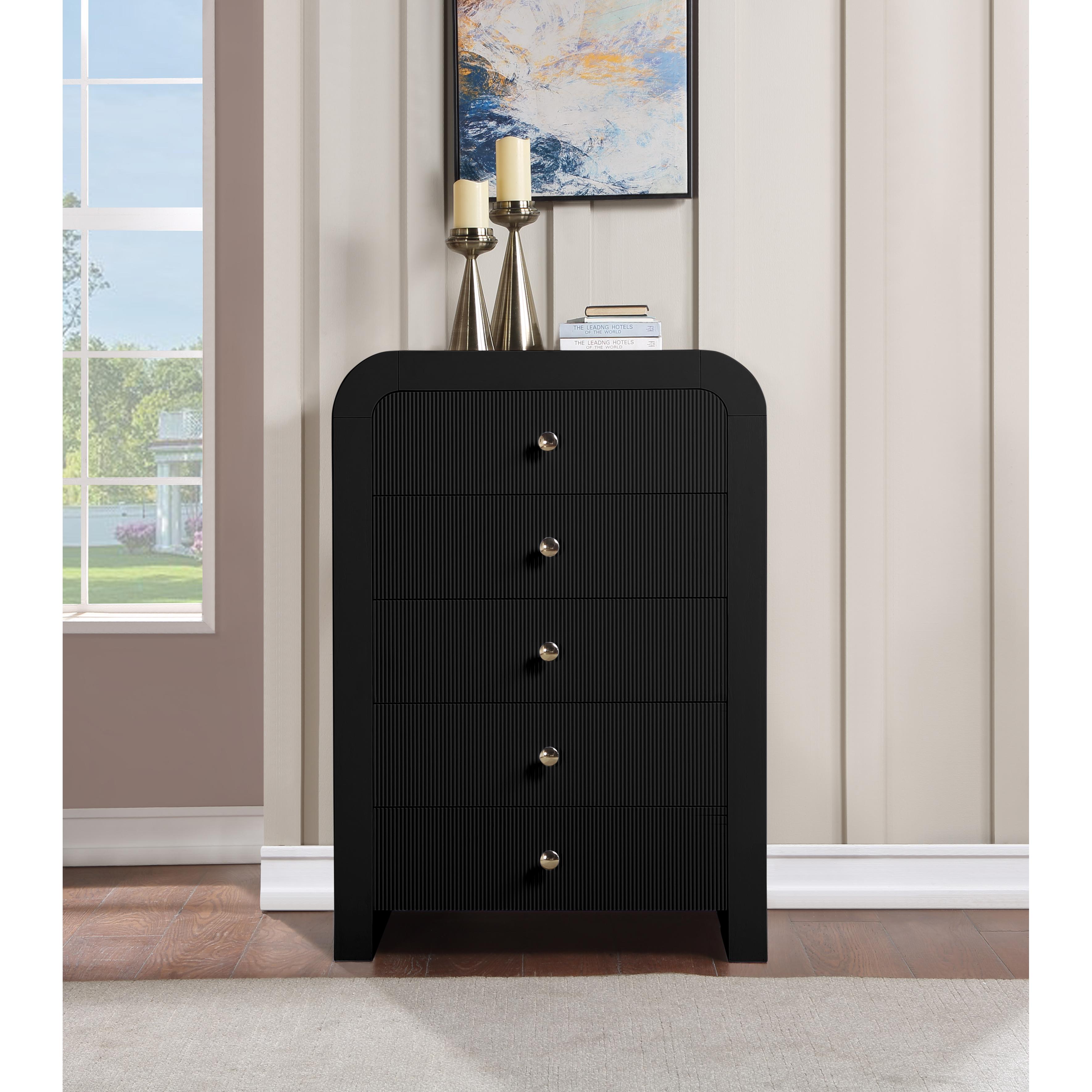 Meridian Artisto Black Chest