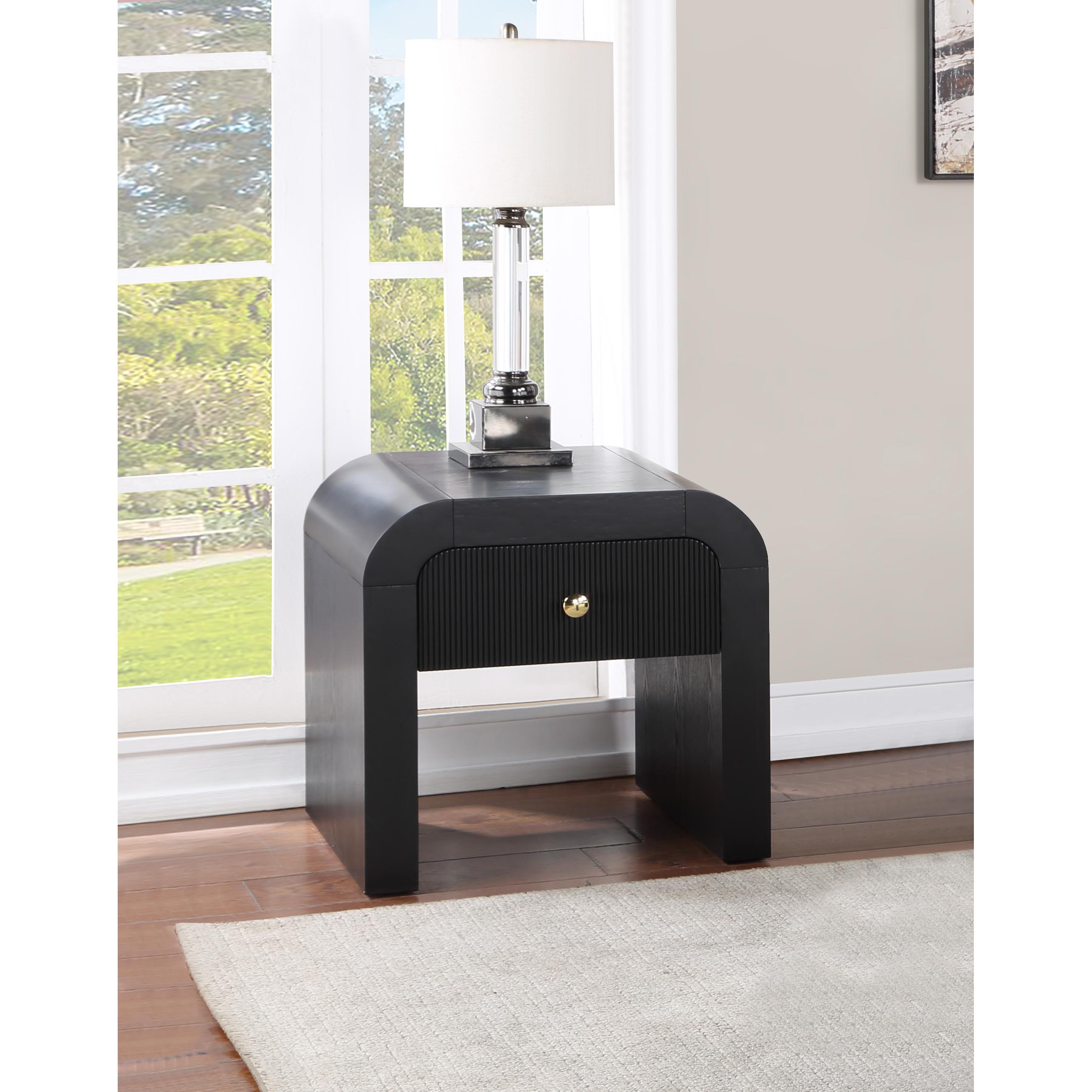 Meridian Artisto Black End Table