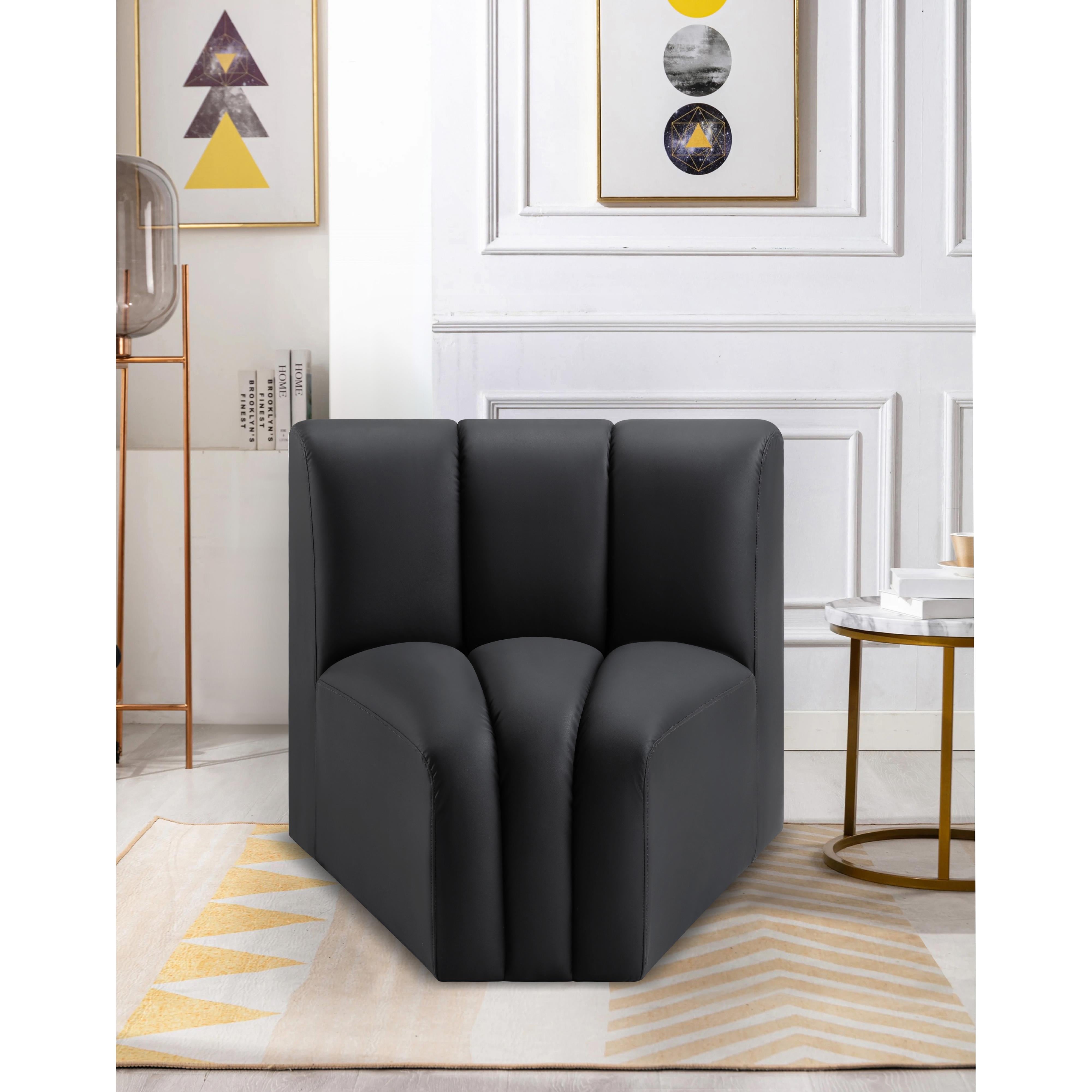 Meridian Arc Black Vegan Leather Curved Corner