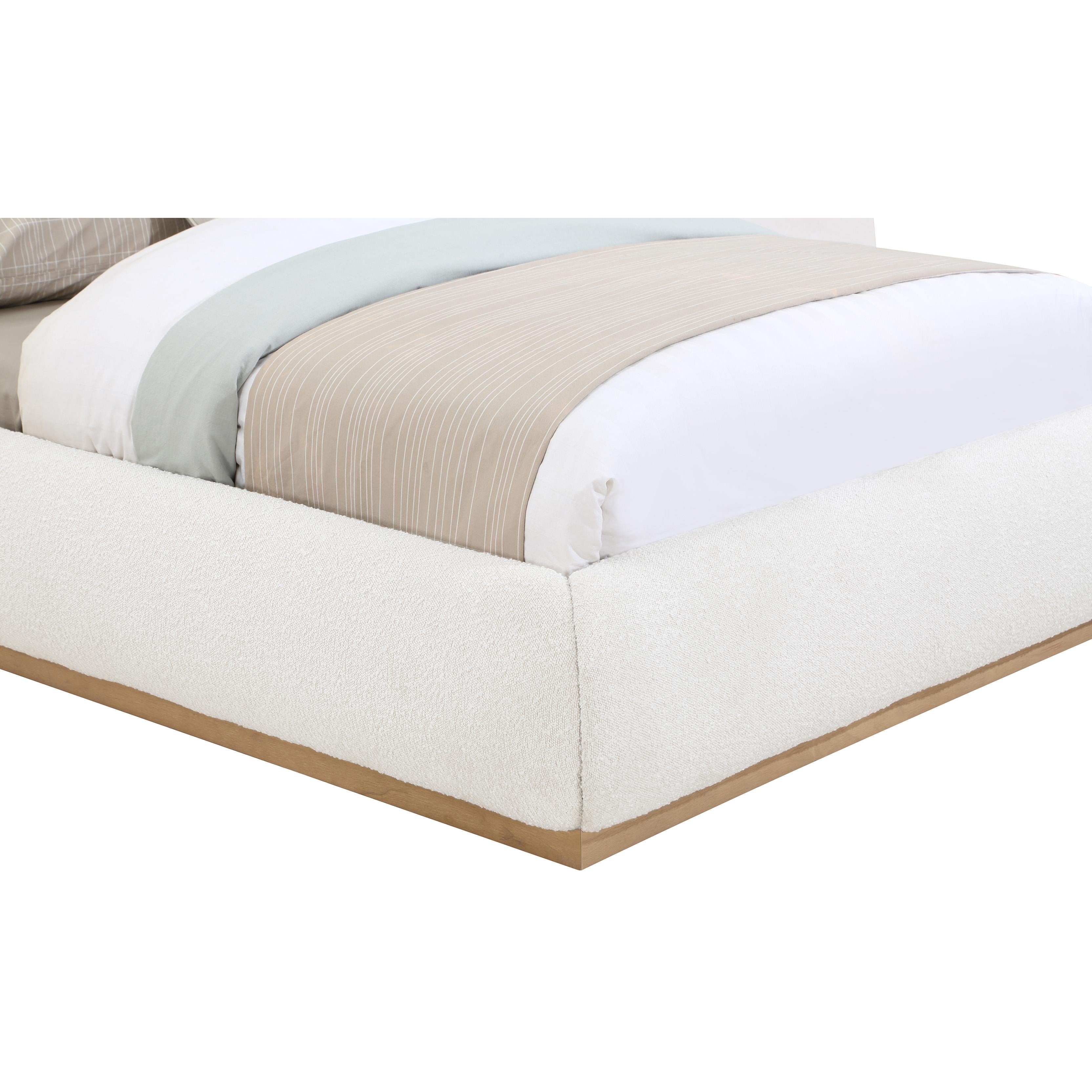 Meridian Vaughn Cream Queen Bed