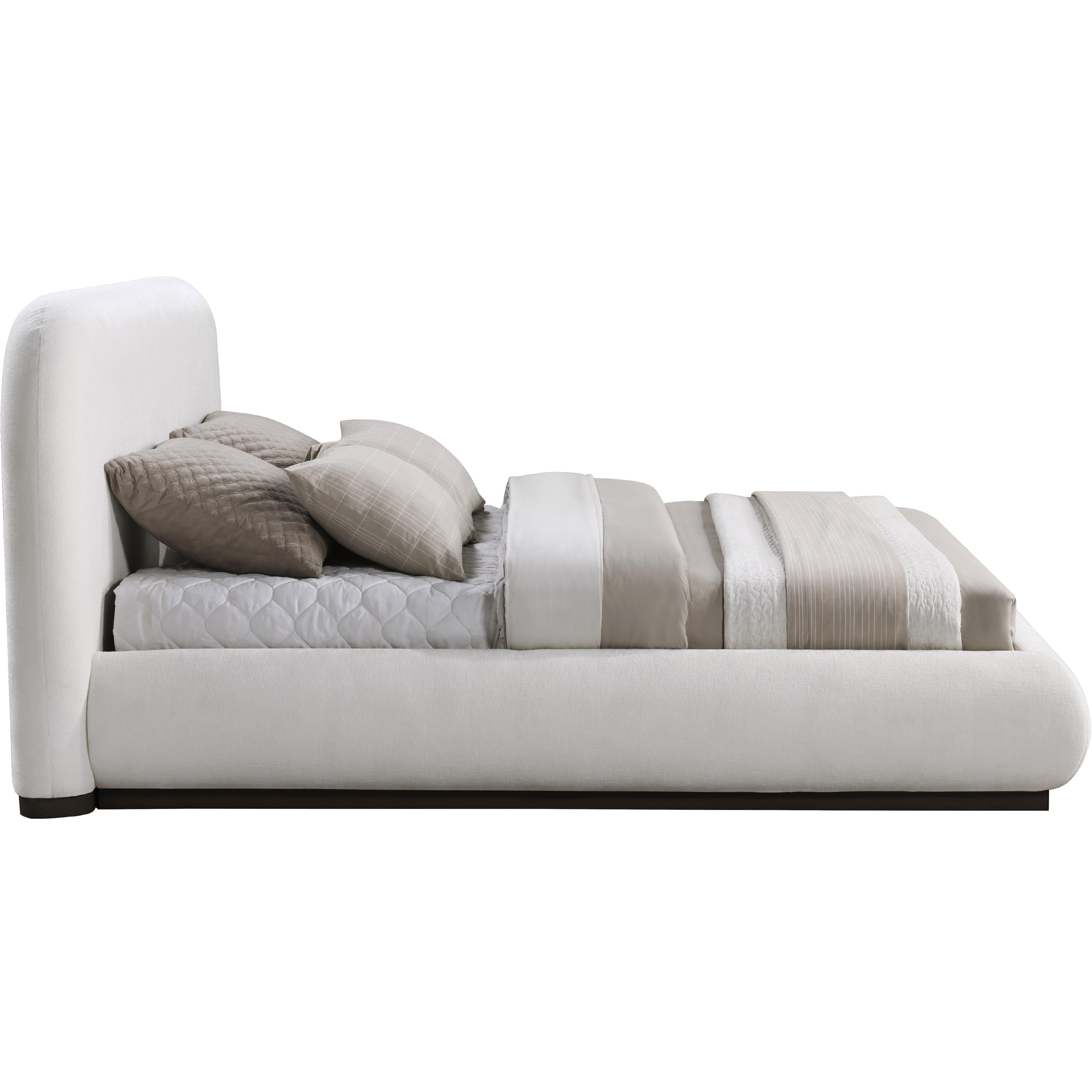 Meridian Vaughn Cream King Bed