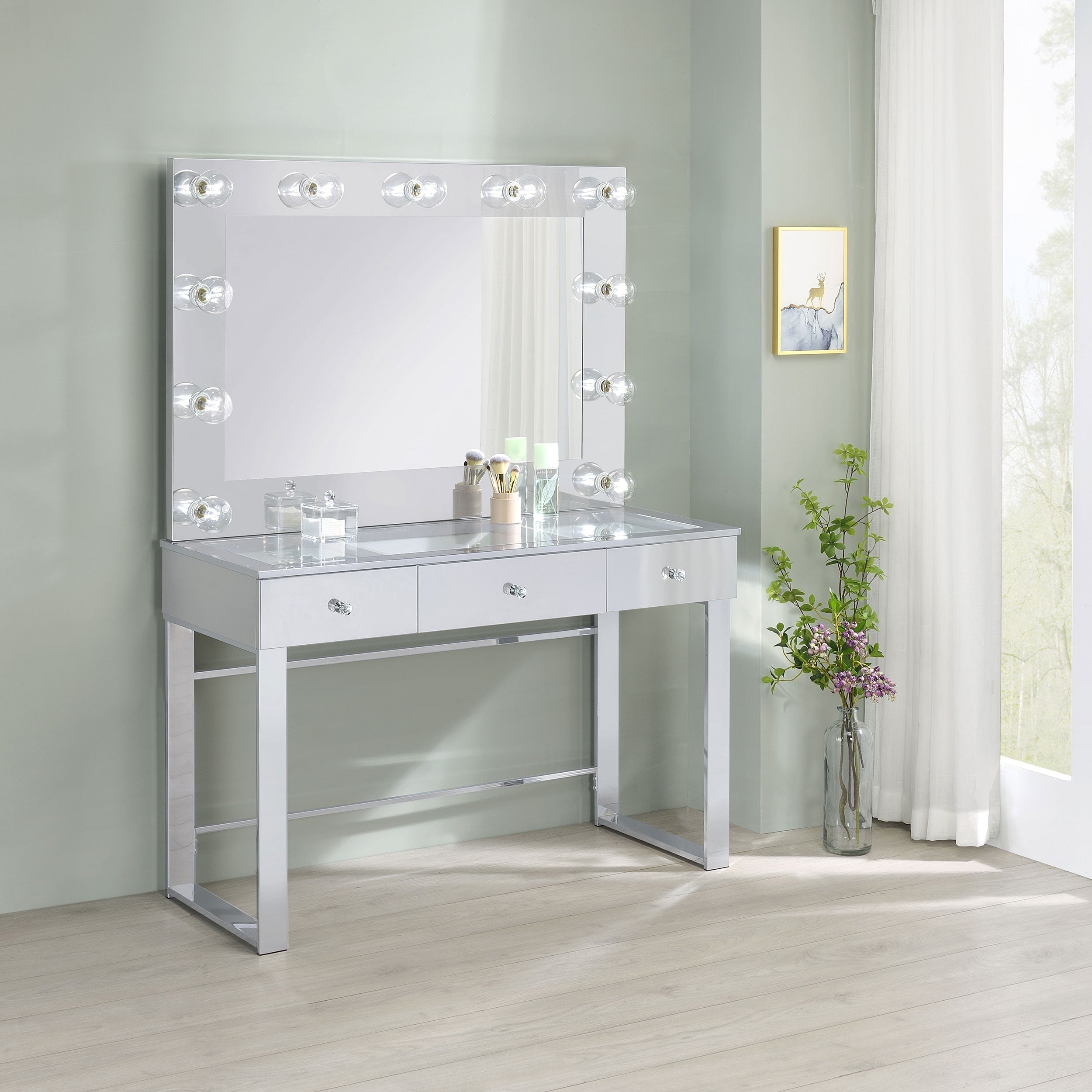 Umbridge 3-drawer Vanity with Lighting Chrome and White