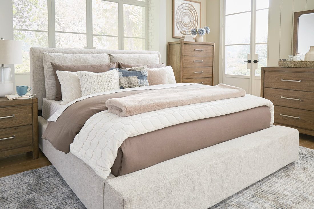 B974 Platform Bed - Queen, King