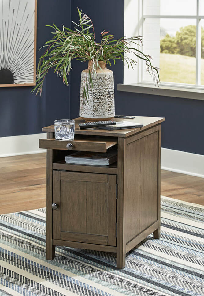 T300-217 - End Table **NEW ARRIVAL**