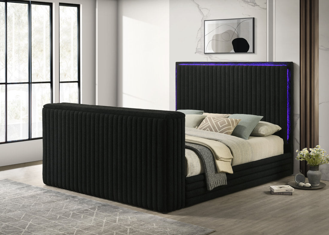 Villa Black Platform Bed