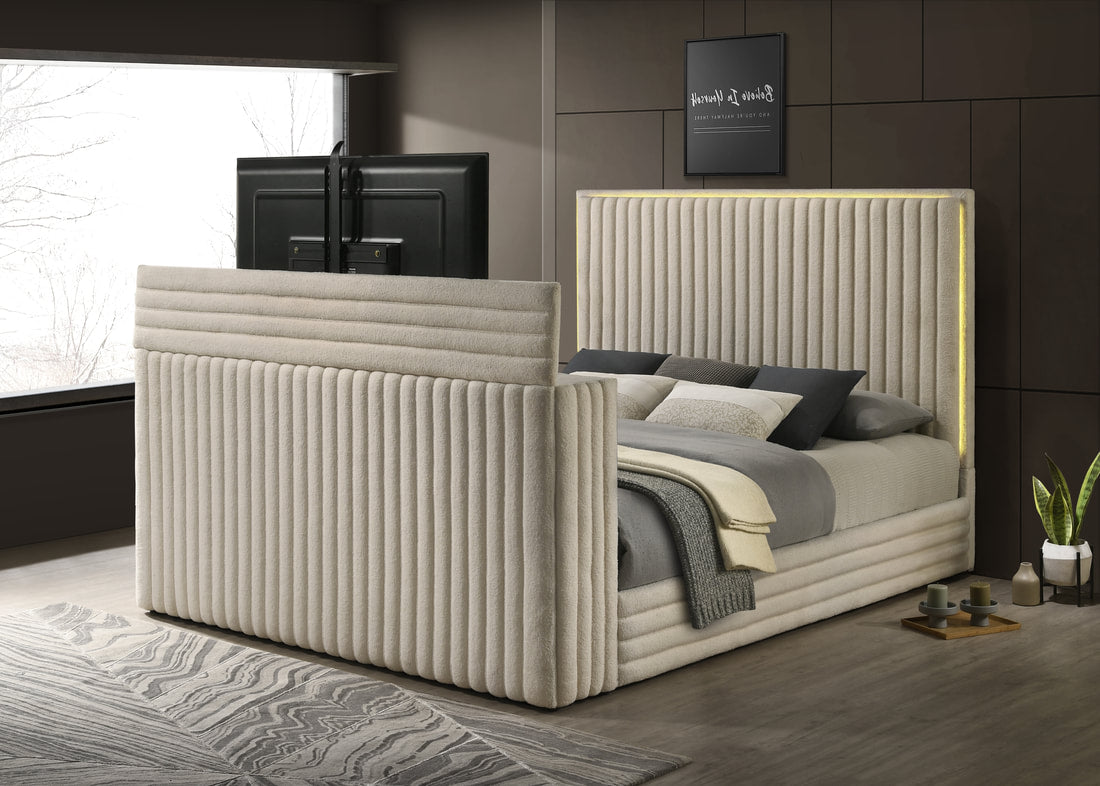 Villa White Platform Bed